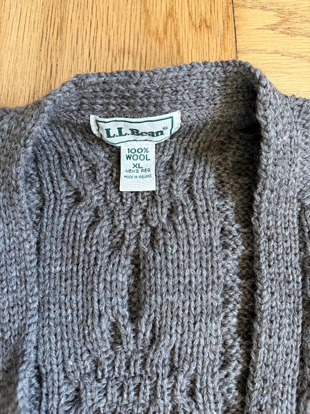 L.L. Bean Men's Chocolate Cable Knit vintage Cardigan - Picture 10 of 10